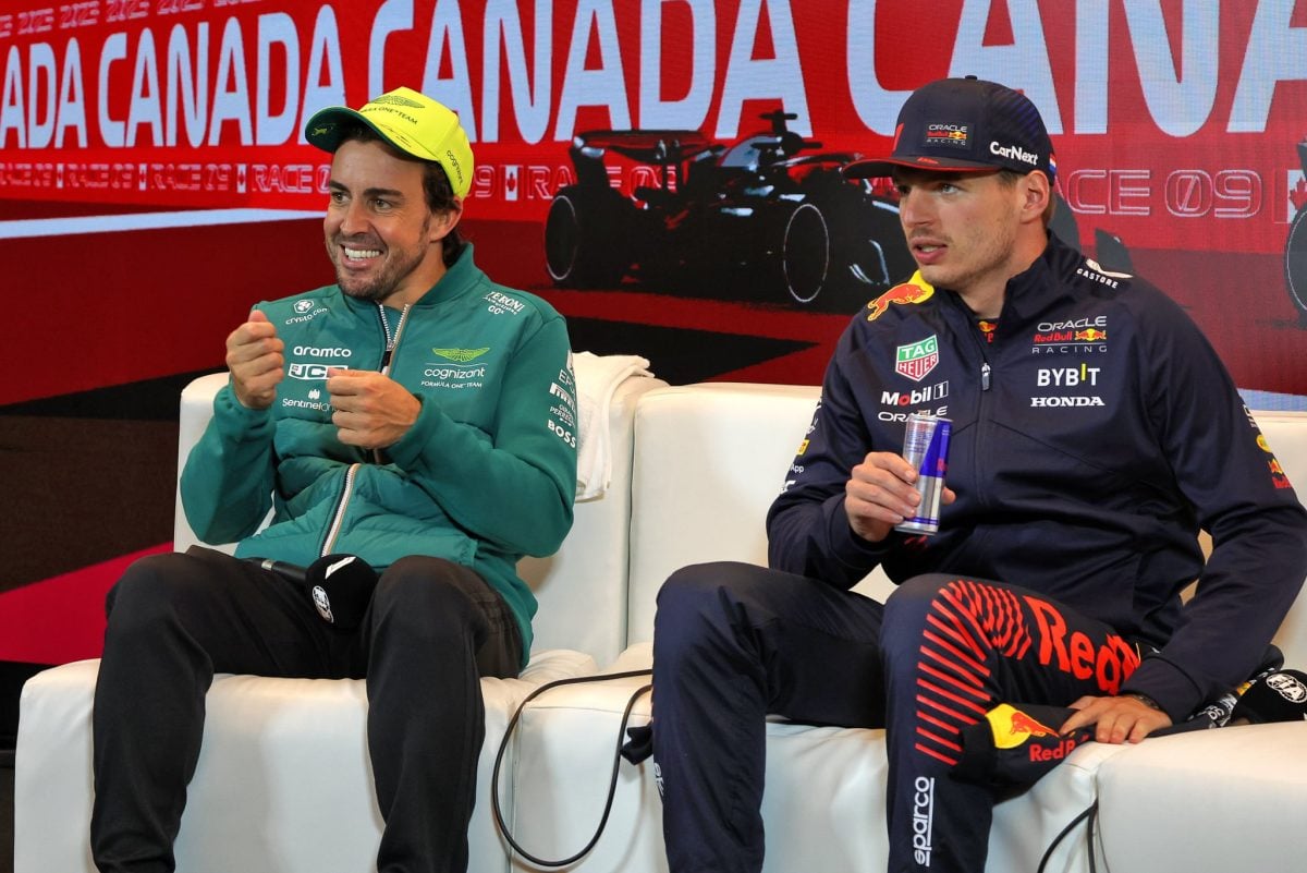 Verstappen enaltece humildade de rival: “Um bom modelo”