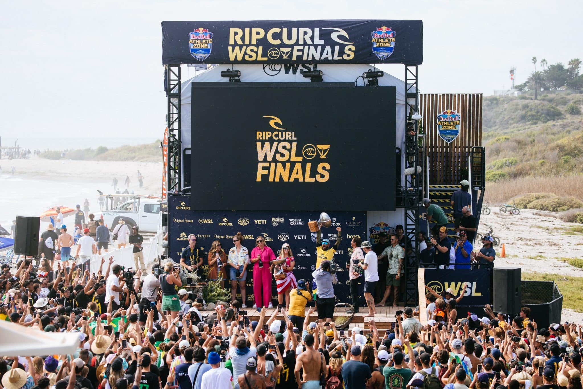 San Clemente transportou moradores de rua por conta do WSL Finals