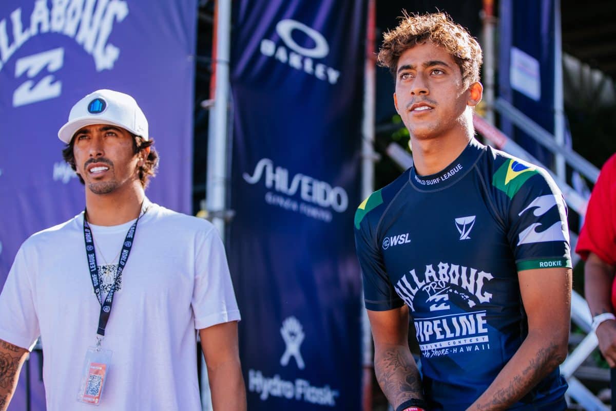 Confronto de irmãos brasileiros! WSL anuncia baterias para Sunset