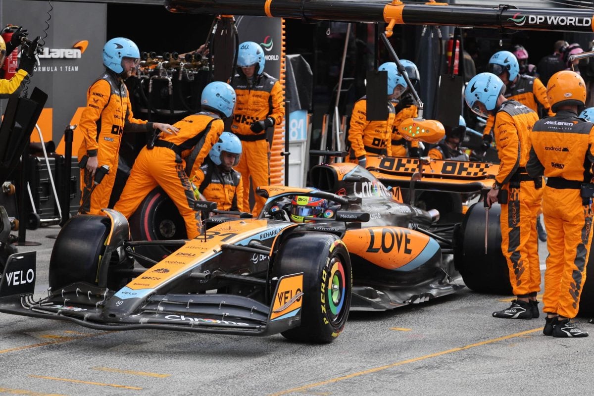 Piloto brasileiro fecha acordo com a McLaren