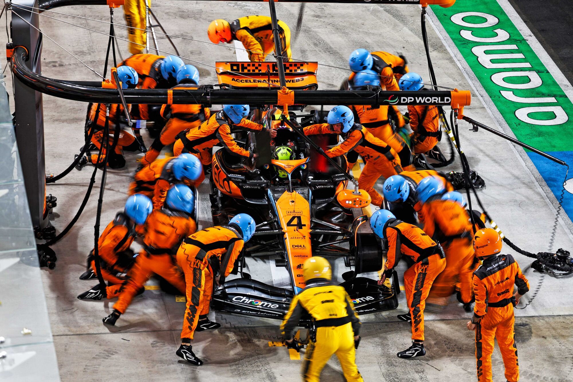 (Vídeo) McLaren faz o pit-stop mais rápido da HISTÓRIA da F1