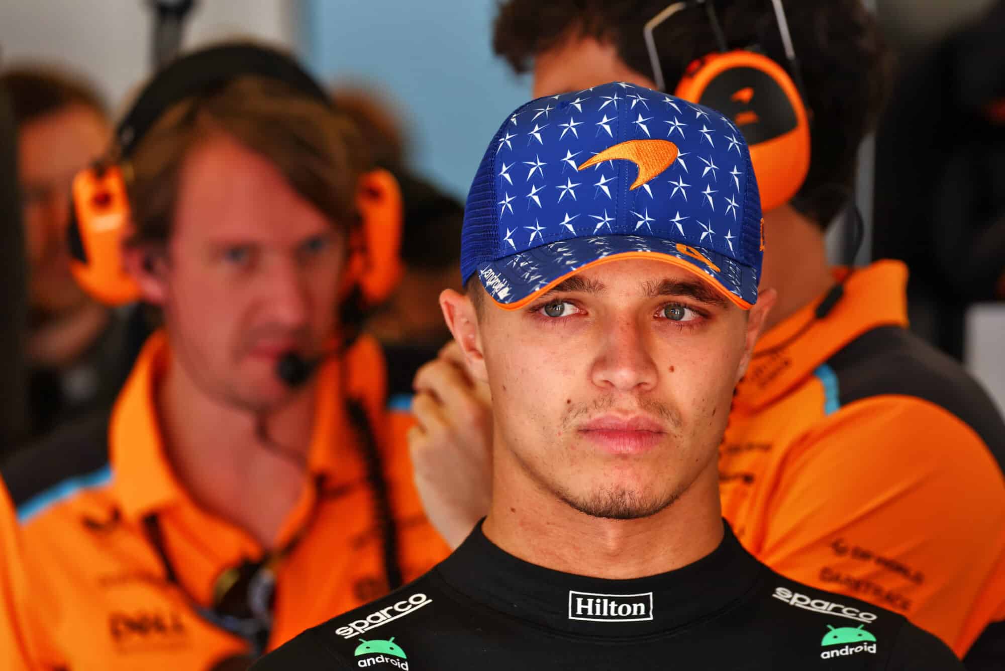 (Vídeo) Que isso Lando Norris? Piloto faz gesto obsceno para torcedor na Austrália