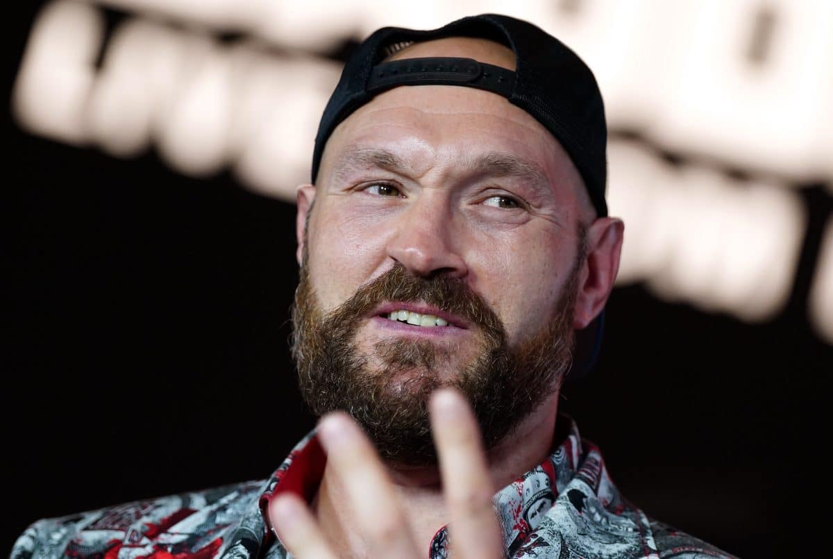 “Cruzado de R$1 BILHÃO!”, Tyson Fury pode faturar fortuna em lutas na Arábia Saudita e enfrenta lenda do UFC