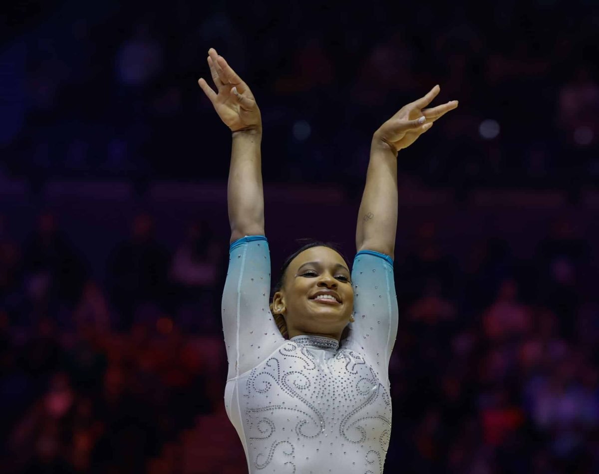 Rebeca Andrade solta a voz e revela talento além da ginástica