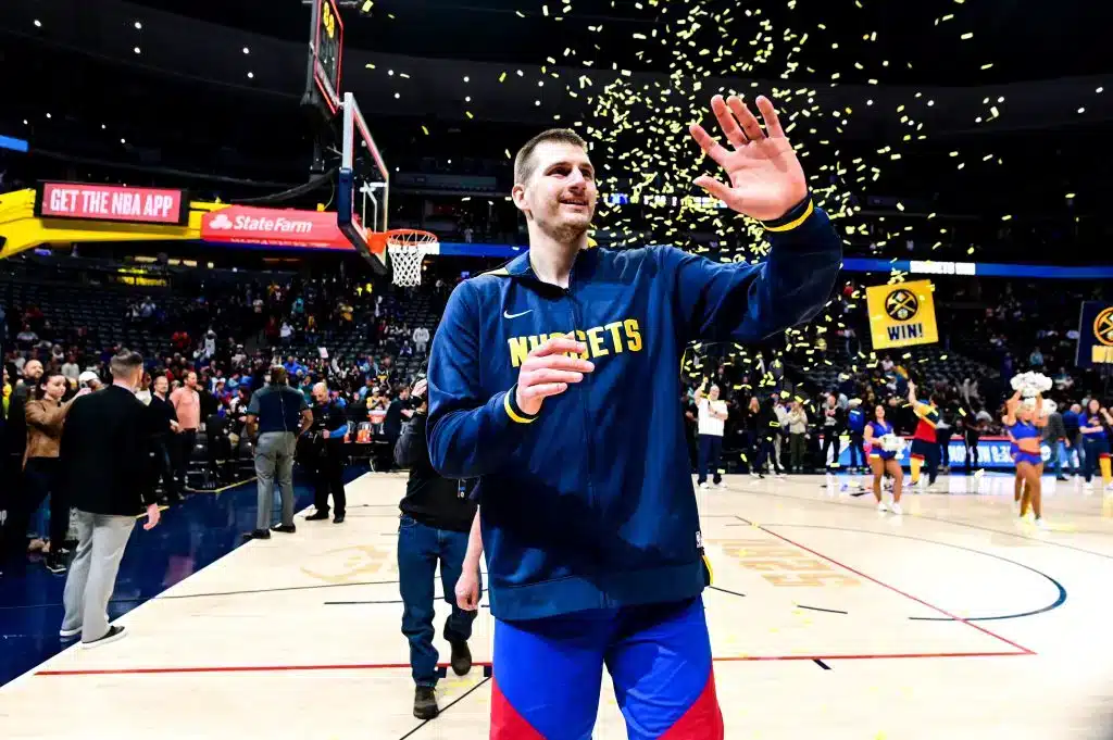 Nikola Jokić – Estatísticas, salário, prêmios e recordes