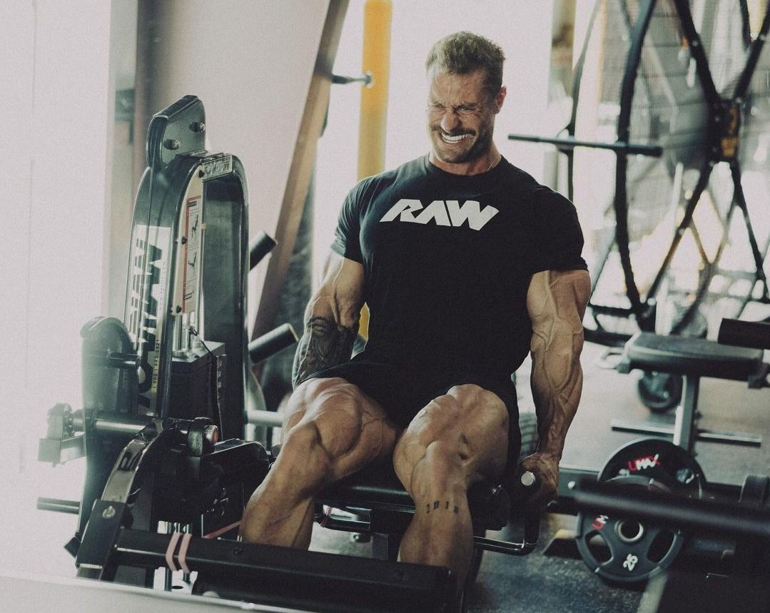 Esse atleta brasileiro é mais forte que o Cbum