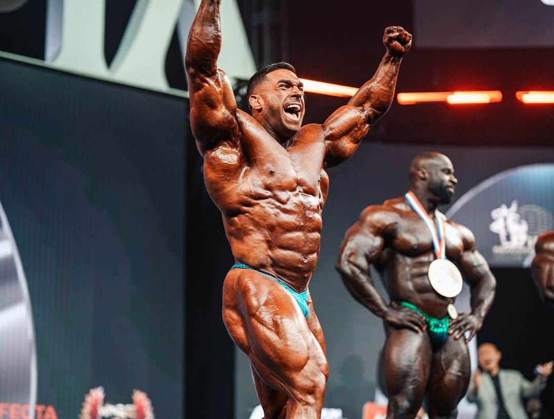 INÉDITO! Derek Lunsford faz história no Mr. Olympia 2023