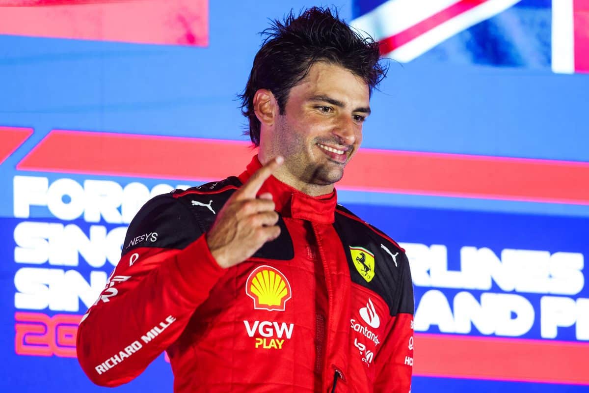A estratégia arriscada de Carlos Sainz na Fórmula 1 que o fez ser chamado de gênio