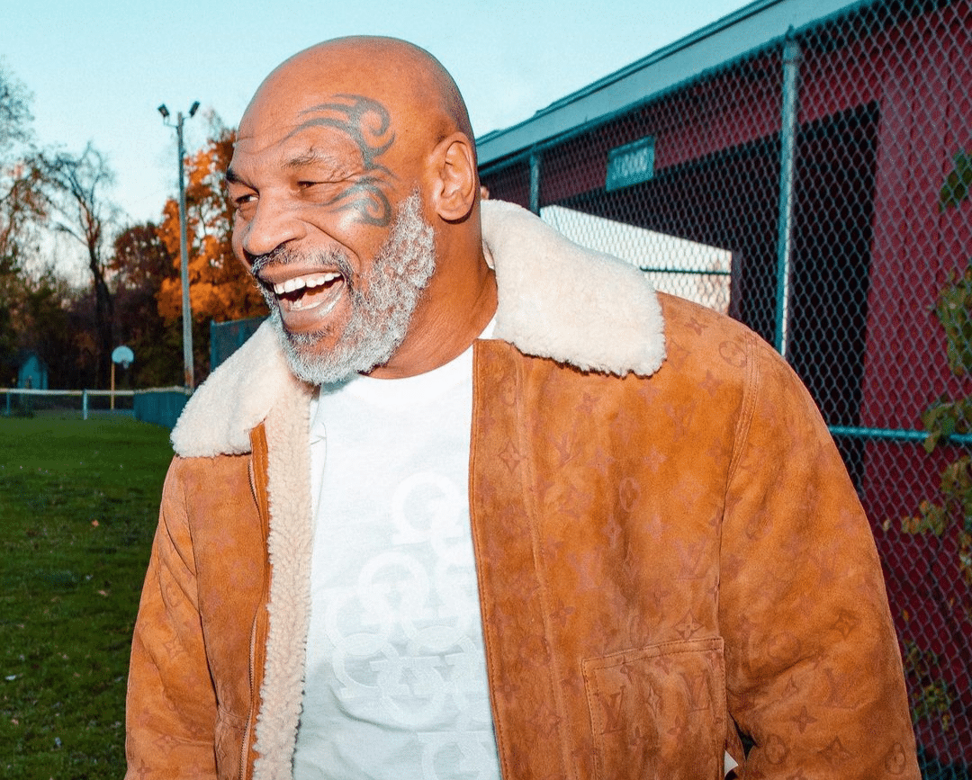 Lenda do boxe, Mike Tyson viaja à vila remota na Polônia para comprar ANIMAL RARO e não é um tigre