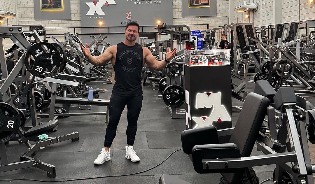 Relato EMOCIONANTE! Renato Cariani chora em entrevista ao Pânico e desabafa