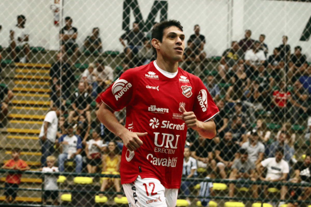 Erechim em festa: Richard Victor tira Atlântico da fila na LNF
