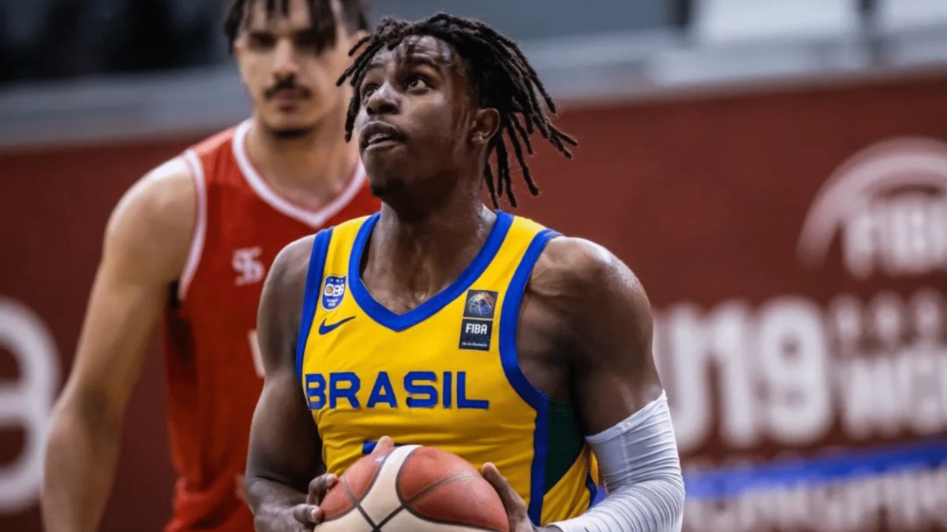Conheça o brasileiro que pode se tornar um defensor de elite na NBA