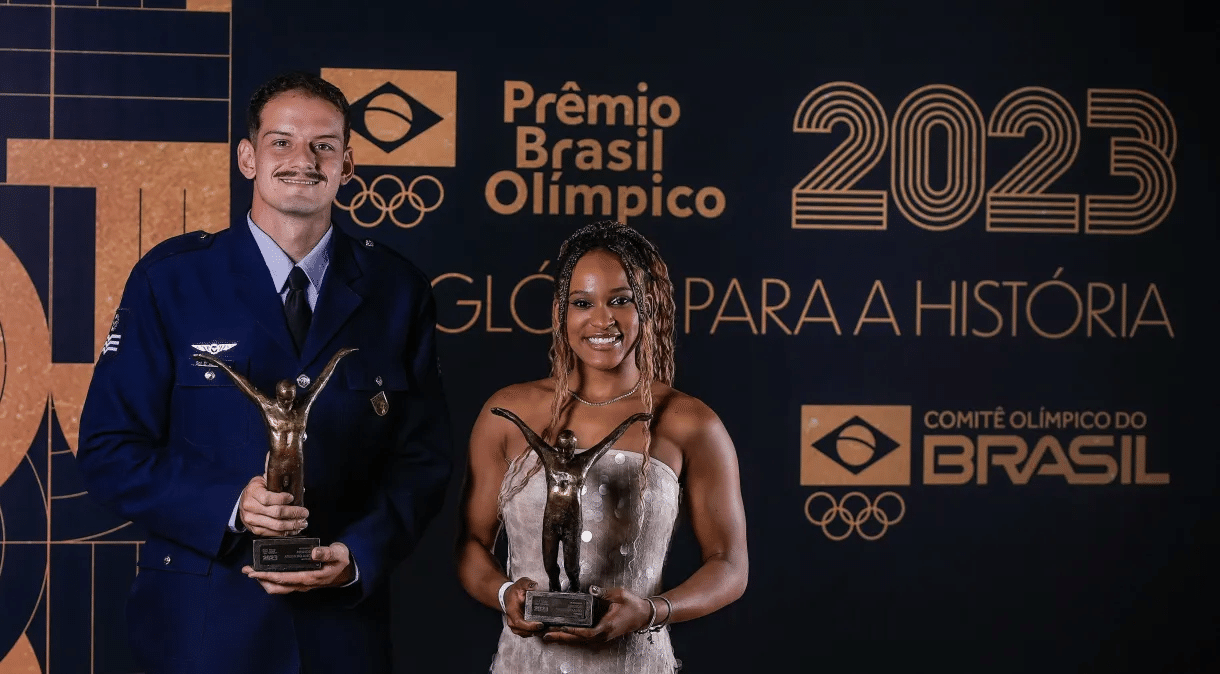 Rebeca Andrade e Marcus D’Almeida superam concorrentes e vencem prêmio rei Pelé