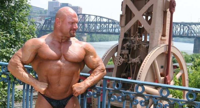 Morte suspeita! Corpo de lenda do levantamento de peso, Joe Ladnier, é encontrado 