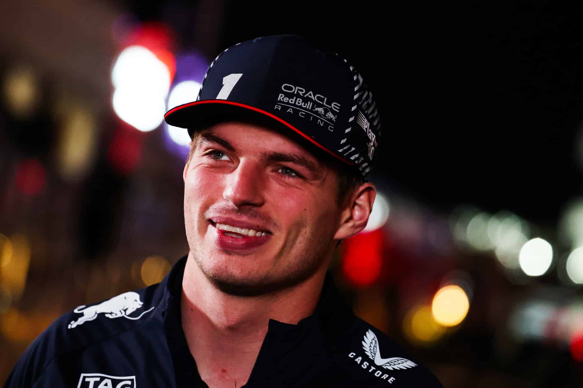 “Deve terminar atrás de mim”, Verstappen menospreza companheiro de equipe em 2025