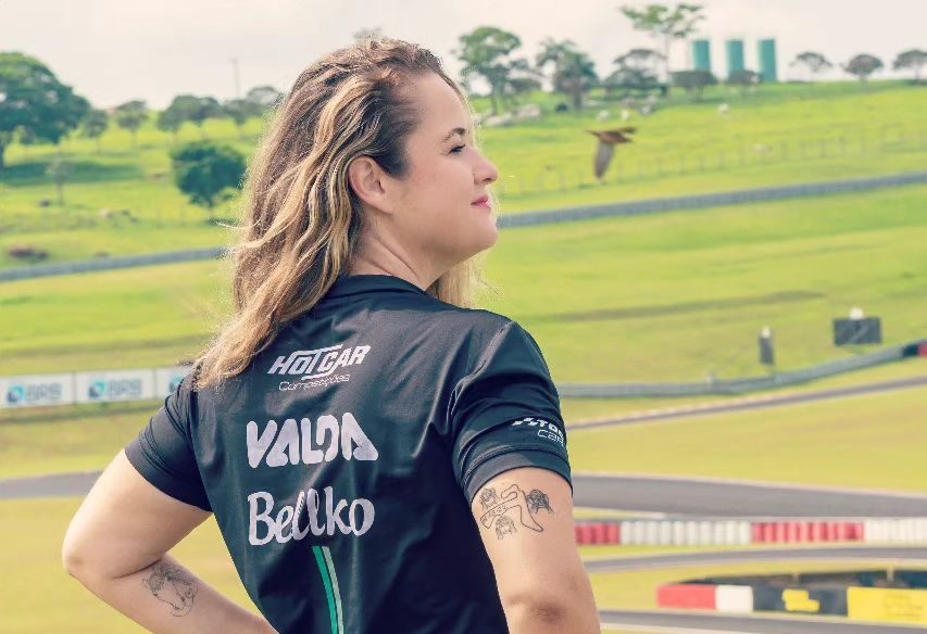 Única chefe mulher da Stock Car, Babi Rodrigues avalia 2023 e abre polêmica para ano que vem