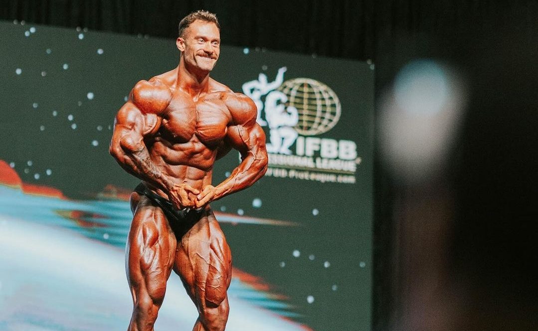 Cristiano Ronaldo do fisiculturismo, o que Cbum fez contra a Coca Cola foi insano