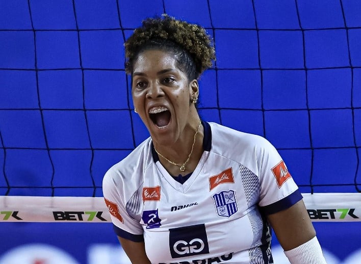Superliga Feminina de Vôlei: Minas Gerais no topo, maior pontuadora gringa e equipe que ainda não venceu