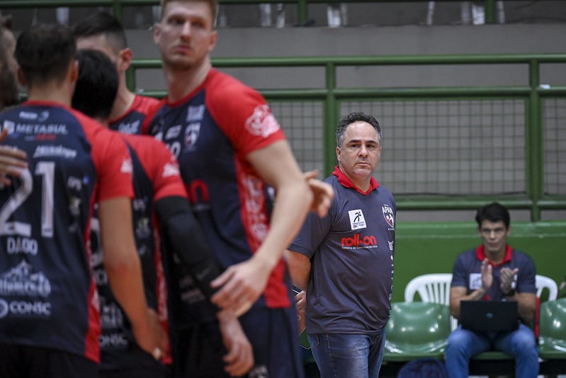 Técnico do Apan Rollon projeta 2º turno na Superliga Masculina: “Estamos evoluindo nisso”