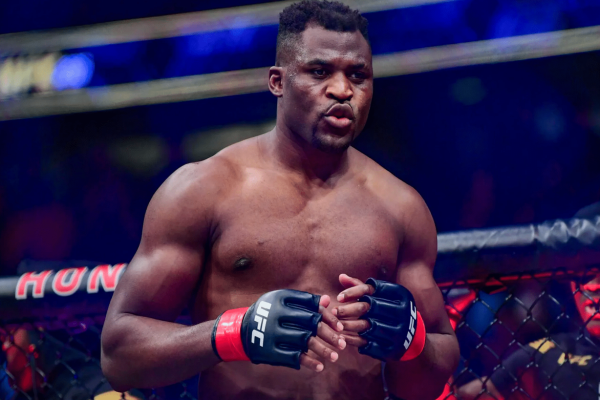 Ngannou provoca Anthony Joshua: “Dizem que ele não tem queixo… Veremos”