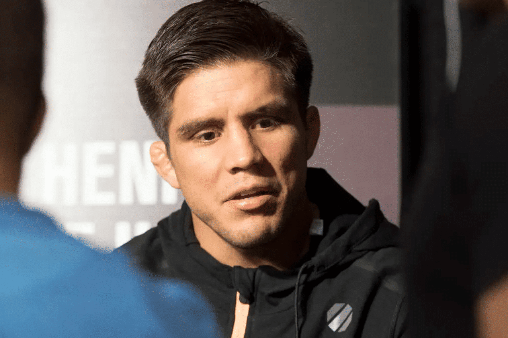Henry Cejudo cutuca Dana White e McGregor: “UFC é entretenimento, Olimpíadas é…”