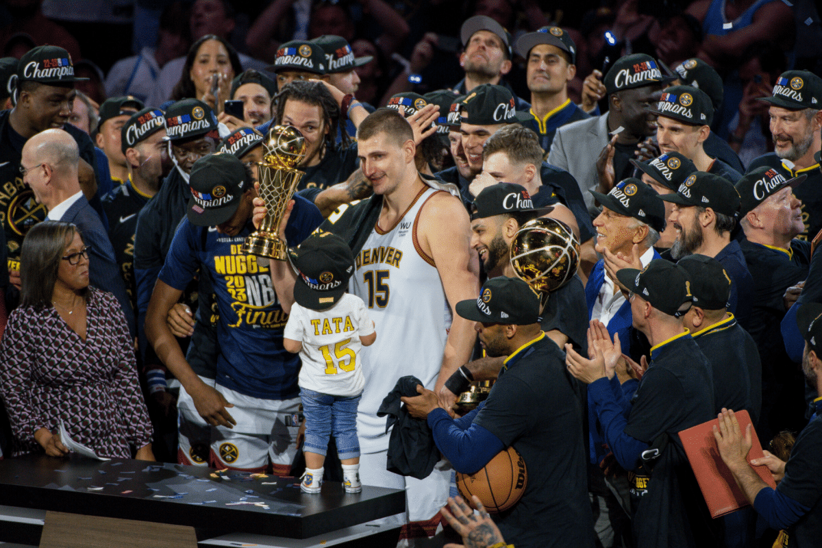 Saiba quem tem mais chances de ser campeão da NBA 2023/24