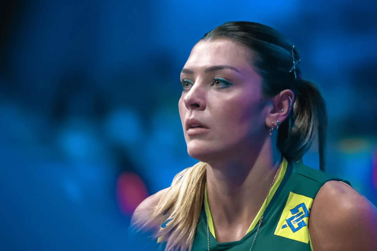 Rosamaria critica sexualização do vôlei feminino: “É complicado…”