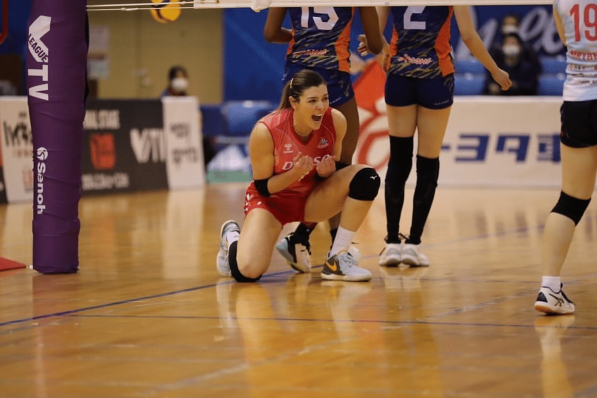Rosamaria brilha novamente em ótima partida e garante segundo triunfo de 2024