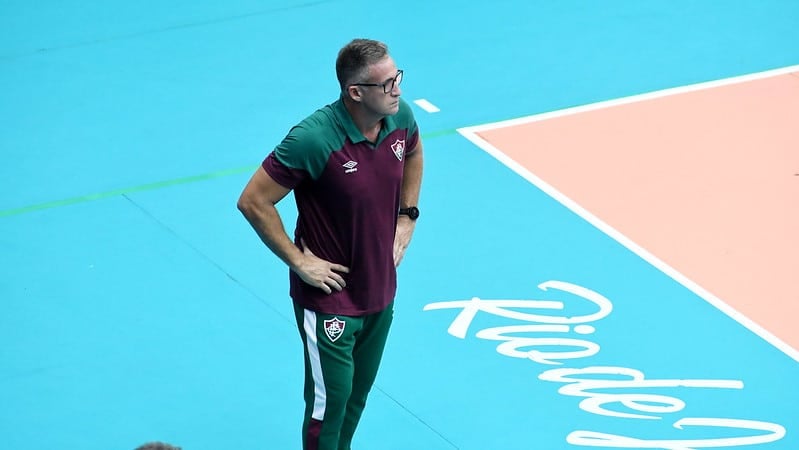 Técnico do Fluminense comemora classificação na Copa Brasil e alerta: “Uma das metas do ano é…”