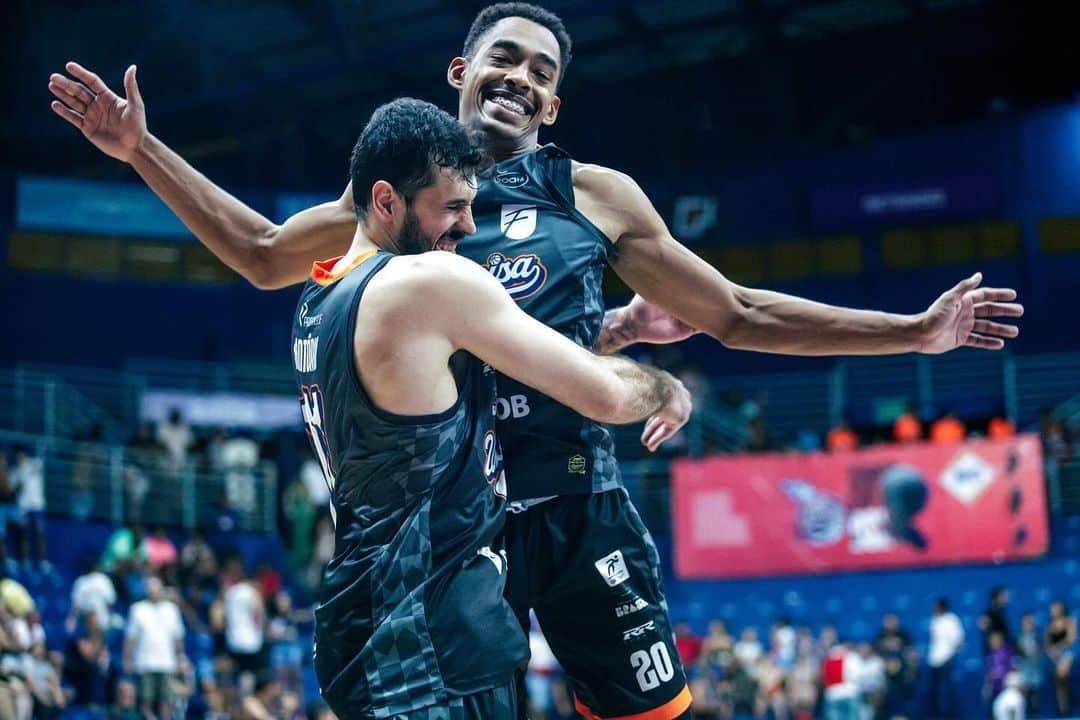 Unifacisa supera gigantes Franca e Minas e busca fazer história na Copa Super 8