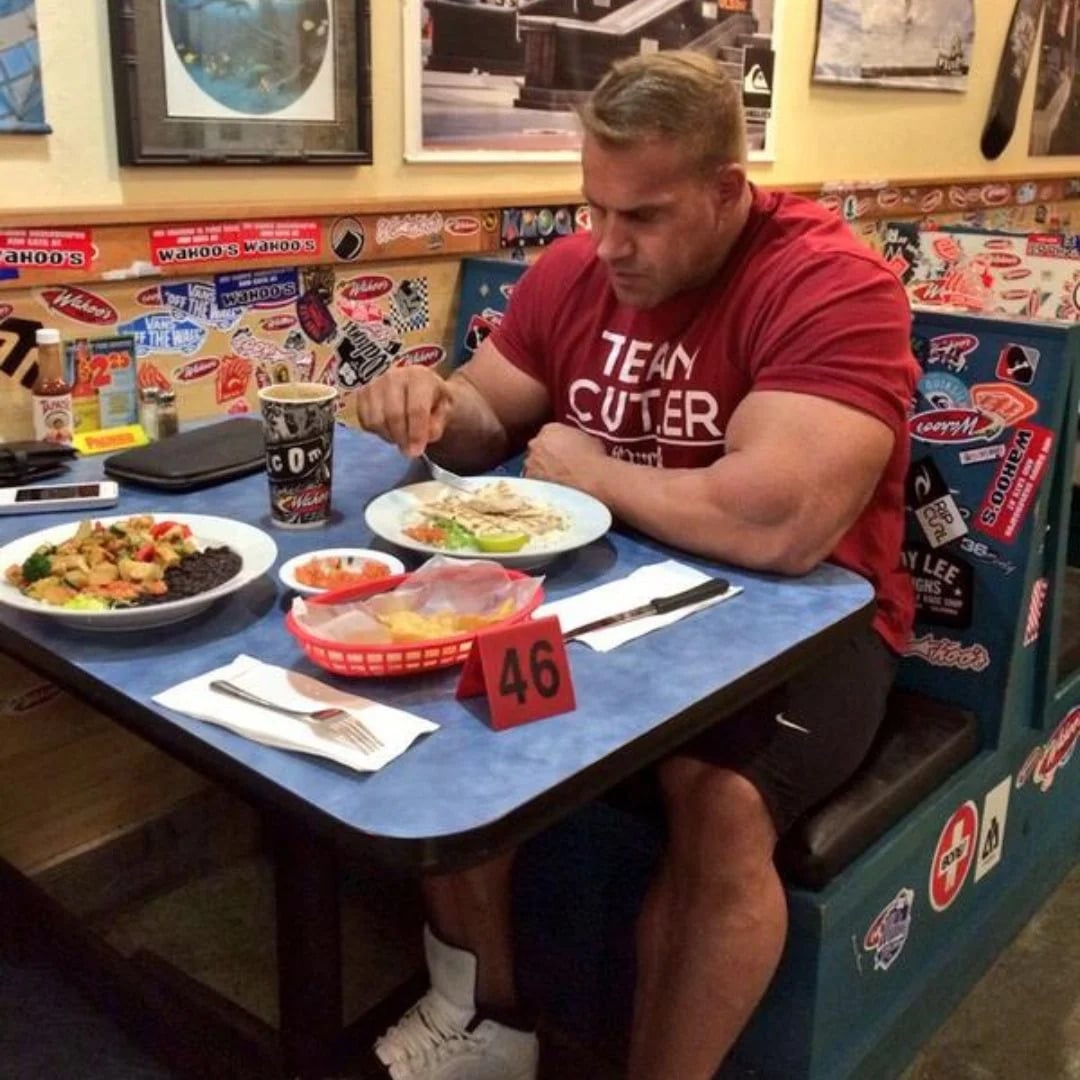 "Pizza, hambúrguer e mais...", a dieta completamente maluca de Jay Cutler quando começou a competir