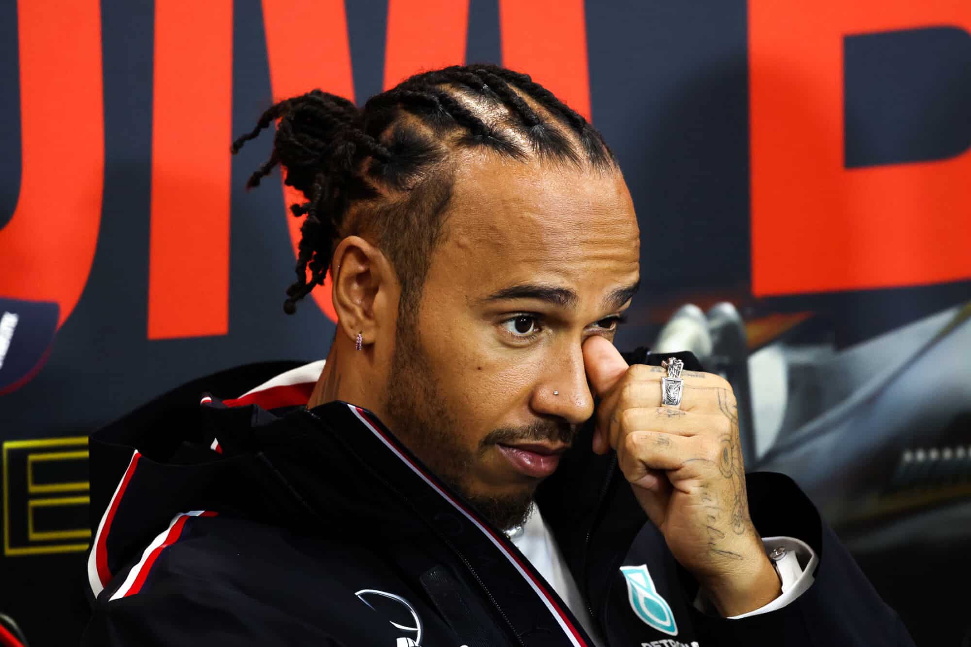 Ex-Fórmula 1 provoca Lewis Hamilton e duvida do 8º título do piloto