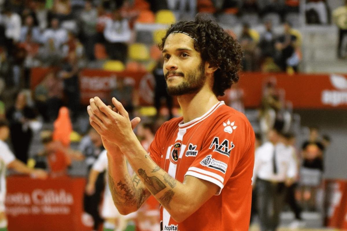 Astro do futsal espanhol, brasileiro Lucão defende psicologia no esporte: “Deveria ser obrigação!”