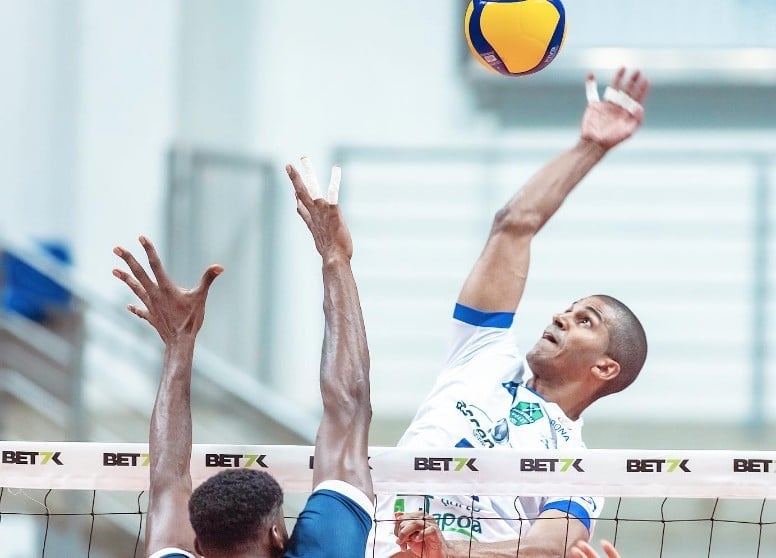 Melhor bloqueador da Superliga Masculina, Michel Saraiva revela segredo de boas atuações