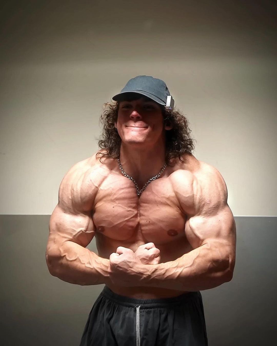 Quem é Sam Sulek, o jovem que desbancou The Rock como o maior influenciador fitness do mundo