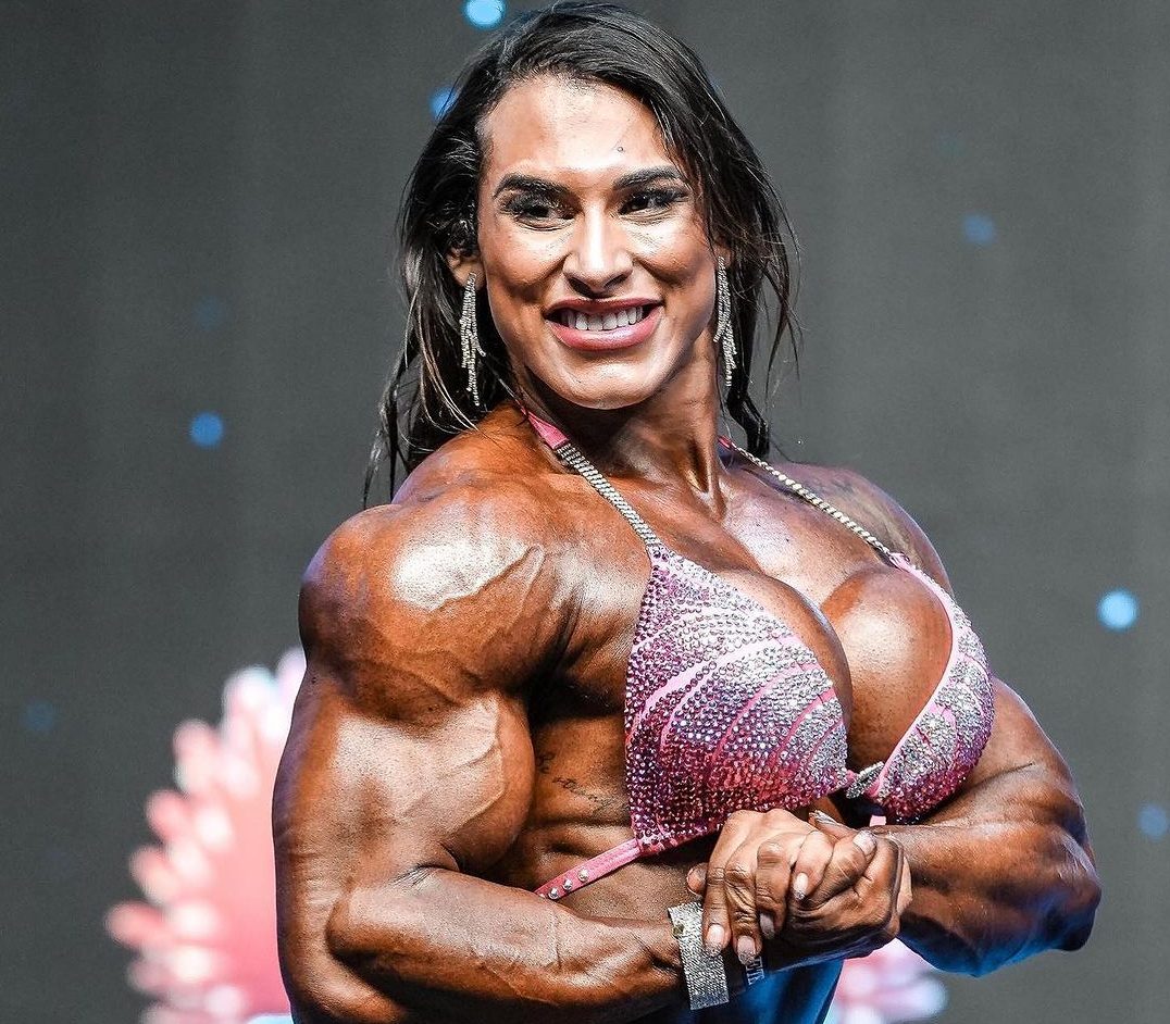 Leyvina Barros, fisiculturista, fala sobre segredo para as mulheres não terem efeitos colaterais
