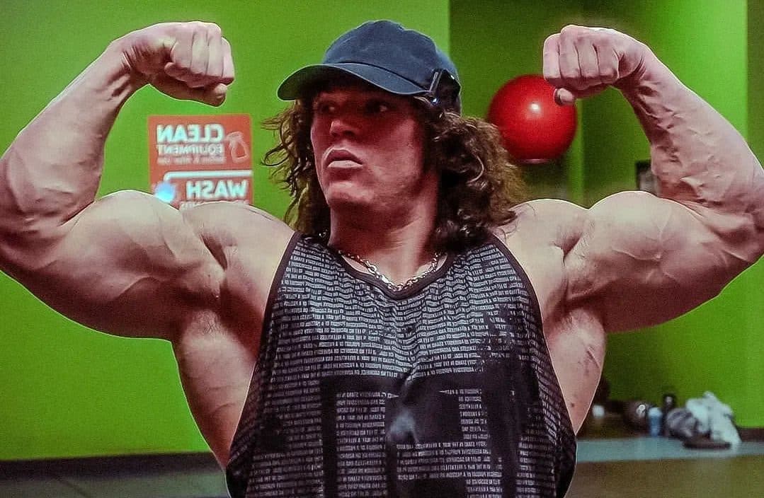 Sam Sulek: a evolução dos 19 aos 21 anos mais assustadora do fisiculturismo