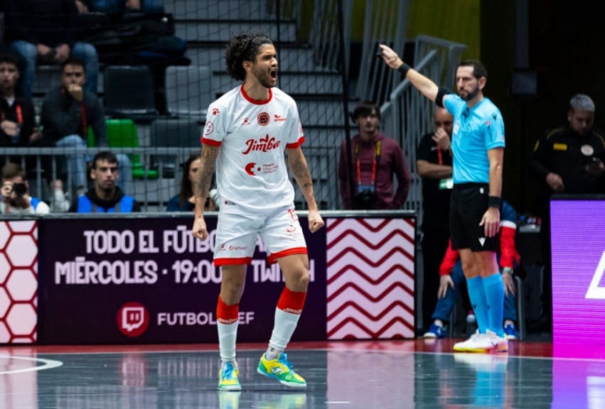 Ala brasileiro campeão da Supercopa da Espanha destaca: “Hoje posso dizer…”