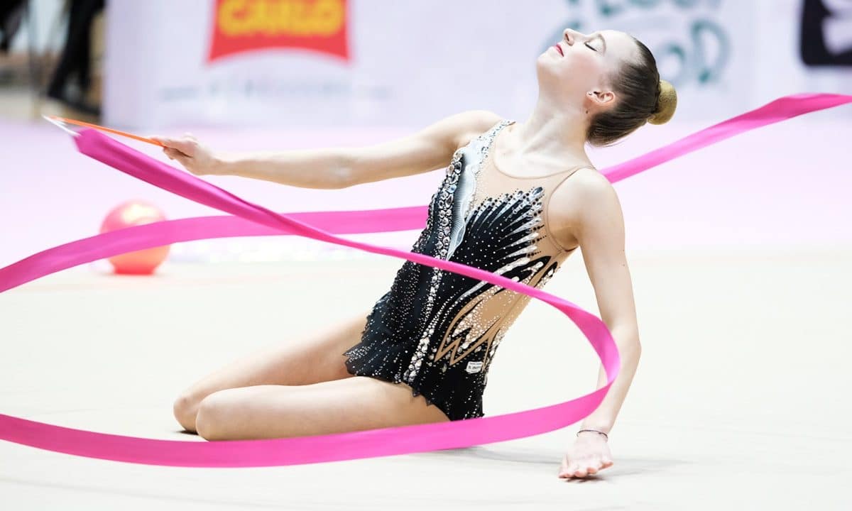 Ginástica Rítmica (2025): história, regras, aparelhos e curiosidades [com vídeos]