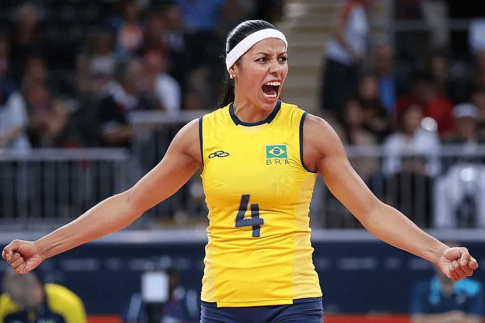 Paula Pequeno abre o jogo sobre desafios na Seleção Brasileira multicampeã: “Ninguém aguentaria”