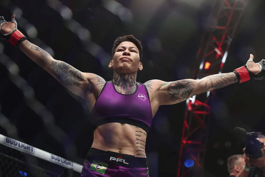 Larissa Pacheco debate com PFL após reviravolta em luta contra Cris Cyborg: "Tempo é dinheiro"