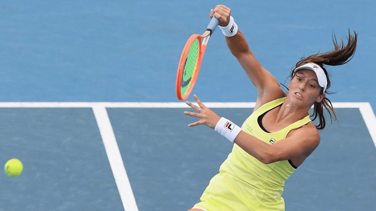 Luisa Stefani perde nas mistas, mas disputa título inédito no Australian Open 2024