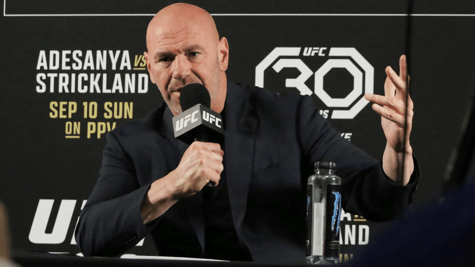 UFC Riyadh sofre mudanças e Dana White é criticado