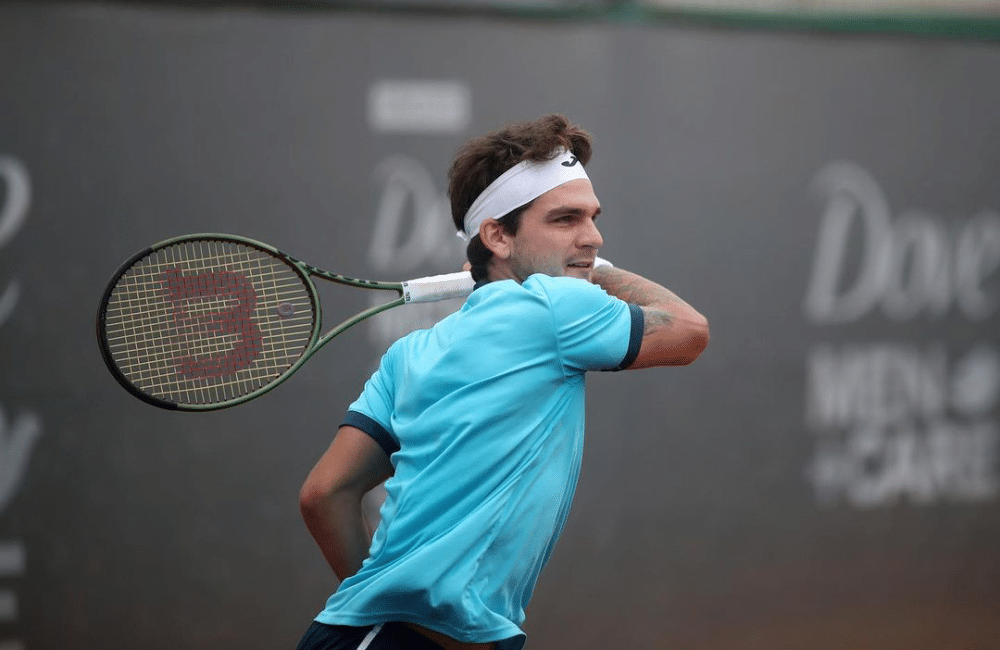 Thiago Wild luta até o fim, mas Andrey Rublev avança no Australian Open 2024