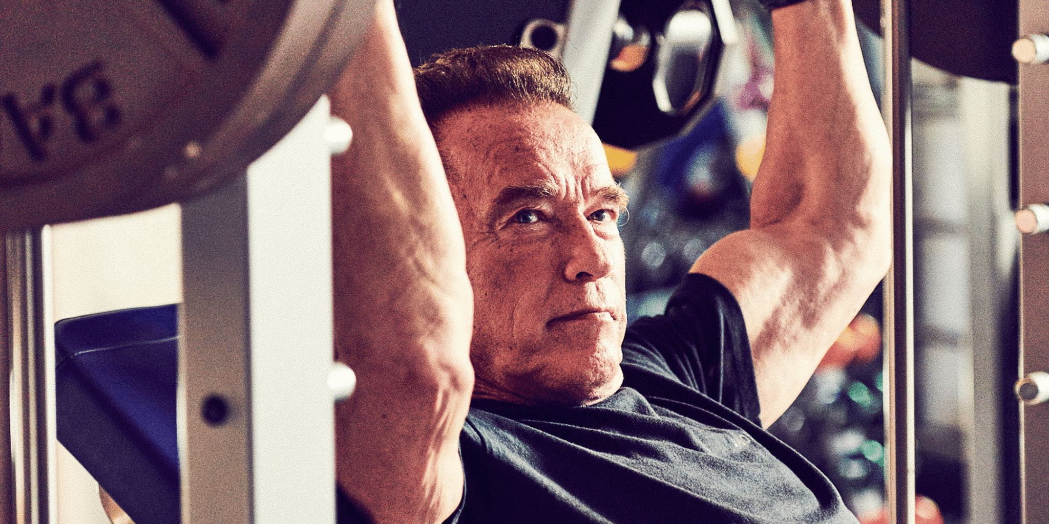 Tudo que você não deve fazer na academia segundo Arnold Schwarzenegger
