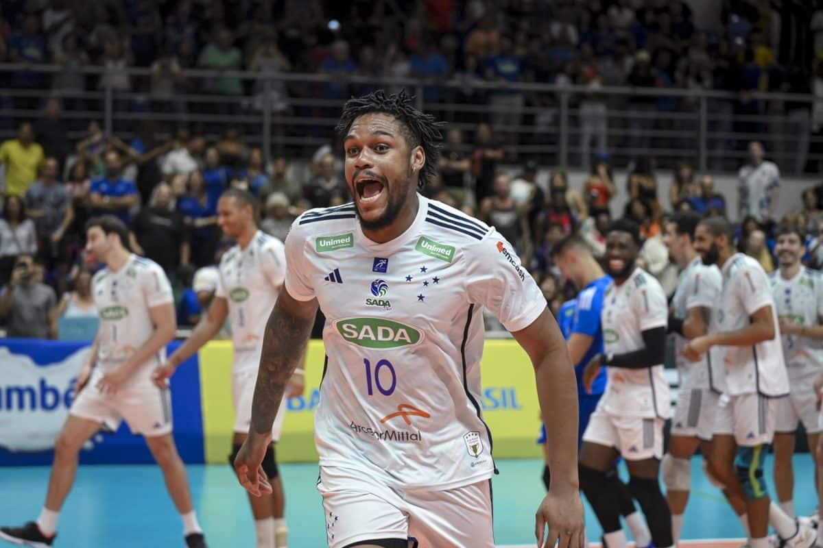 De camisa 9 do futebol a estrela no Sada Cruzeiro: a caminhada de Cledenilson no vôlei