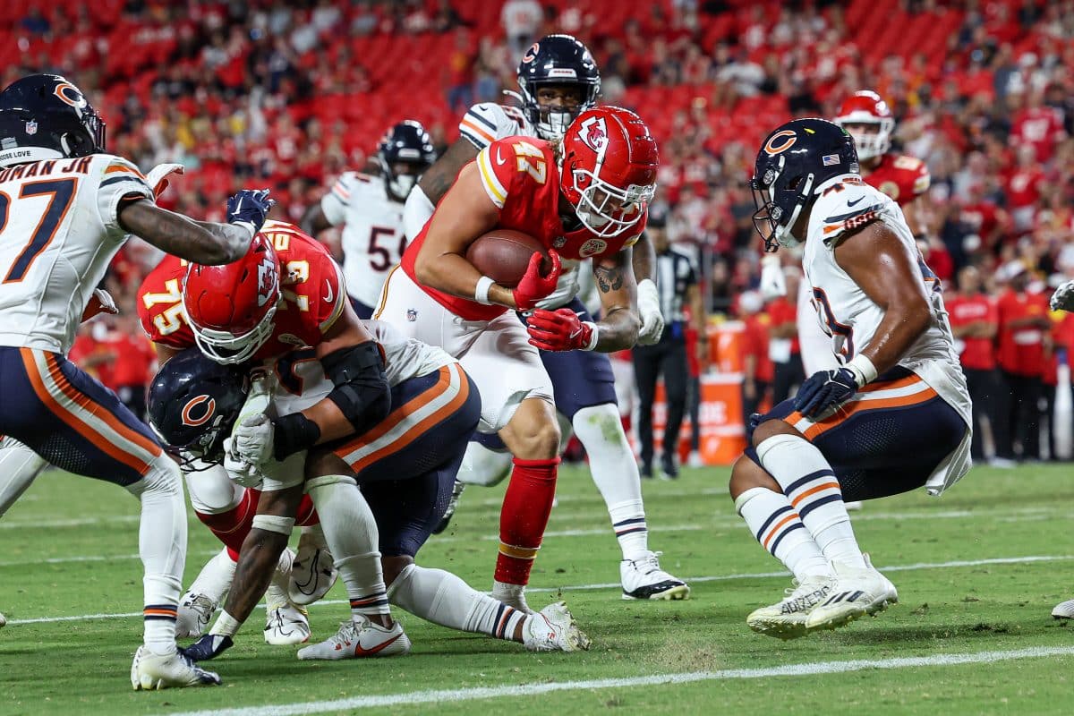 Como funciona a NFL last update: [2025]: divisões, temporada regular e playoffs