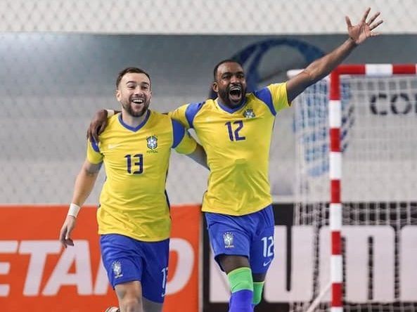 Brasil goleia Argentina e encerra fase de grupos da Copa América de Futsal com números ABSURDOS