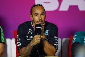 Lewis Hamilton revela responsável por sua ida para a Ferrari: “Não aconteceria sem ele!”