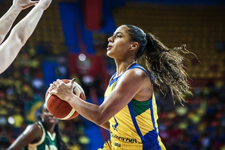 Brasil é eliminado em casa no basquete feminino e vira piada nas redes sociais